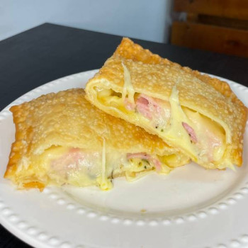 Pastel de Queijo e Presunto